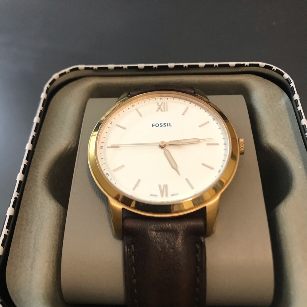 Fossil Watch - Picture 3 of 3